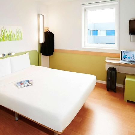 ibis budget Cergy St Christophe Exterior foto
