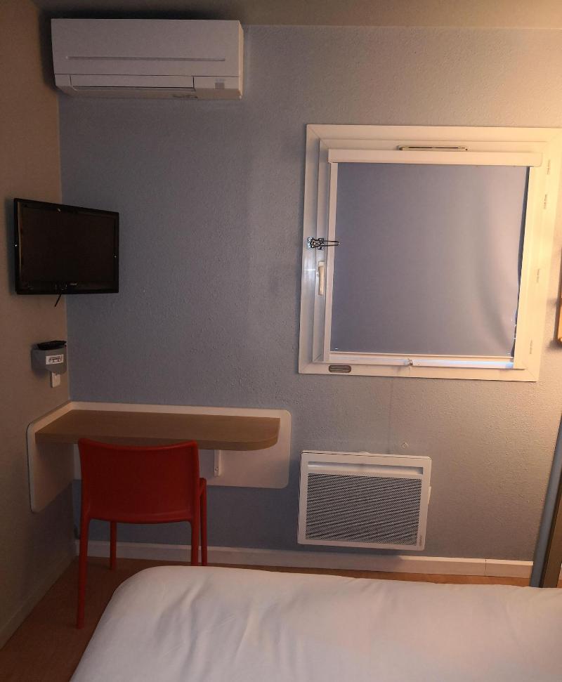 Hotel ibis budget Cergy St Christophe Exterior foto